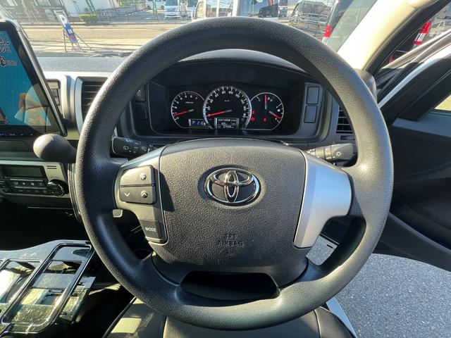 ハイエースワゴン ＧＬ　ファインテックツアラー４ＷＤ／両側電動スライドドア／４キャプテンシート１０人乗／寒冷地仕様／１１インチナビ／フリップダウンモニター／ＥＴＣ／防音＆防振キット／減衰力調整ショック／１８ＡＷ／ＬＥＤテール（36枚目）