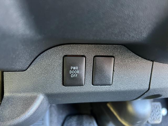 ハイエースワゴン ＧＬ　ファインテックツアラー４ＷＤ／両側電動スライドドア／４キャプテンシート１０人乗／寒冷地仕様／１１インチナビ／フリップダウンモニター／ＥＴＣ／防音＆防振キット／減衰力調整ショック／１８ＡＷ／ＬＥＤテール（45枚目）