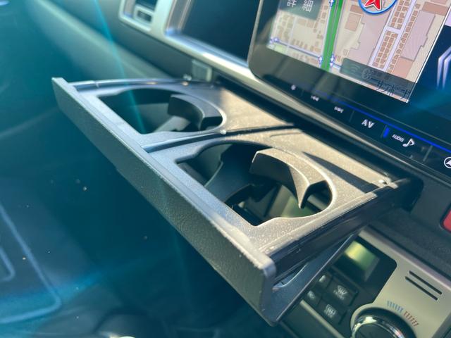 ハイエースワゴン ＧＬ　ファインテックツアラー４ＷＤ／両側電動スライドドア／４キャプテンシート１０人乗／寒冷地仕様／１１インチナビ／フリップダウンモニター／ＥＴＣ／防音＆防振キット／減衰力調整ショック／１８ＡＷ／ＬＥＤテール（54枚目）