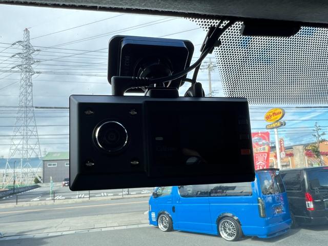 ハイエースバン スーパーＧＬ　ダークプライム　ディーゼルターボ／ブルーレイ再生可能９インチナビ／前後カメラドラレコ／バックカメラ／レーダー探知機／ビルトインＥＴＣ／ローダウン／Ｆスポイラー／１６ＡＷ＆パラダタイヤ／マフラーカッター／ＬＥＤヘッド（37枚目）