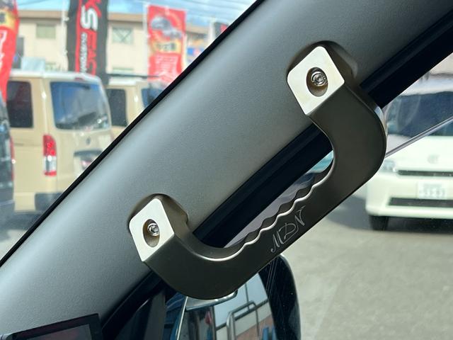 ハイエースバン スーパーＧＬ　ダークプライム　ディーゼルターボ／ブルーレイ再生可能９インチナビ／前後カメラドラレコ／バックカメラ／レーダー探知機／ビルトインＥＴＣ／ローダウン／Ｆスポイラー／１６ＡＷ＆パラダタイヤ／マフラーカッター／ＬＥＤヘッド（49枚目）