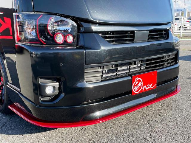 ハイエースワゴン ＧＬ　未登録新車／４ＷＤ／Ｖｅｒ２内装架装サルーン２／フルフラット／対座対面シート／フローリング加工／ＢＩＧ－Ｘ１１インチ／アルパイン後席モニター／前後ドラレコ／ヘッドライトオリジナル塗装／１８インチＡＷ／（27枚目）