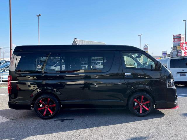 ハイエースワゴン ＧＬ　未登録新車／４ＷＤ／Ｖｅｒ２内装架装サルーン２／フルフラット／対座対面シート／フローリング加工／ＢＩＧ－Ｘ１１インチ／アルパイン後席モニター／前後ドラレコ／ヘッドライトオリジナル塗装／１８インチＡＷ／（31枚目）