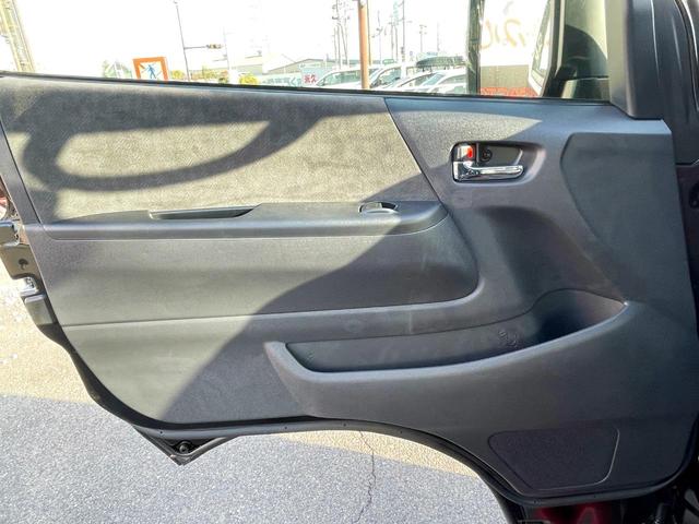 ハイエースワゴン ＧＬ　未登録新車／４ＷＤ／Ｖｅｒ２内装架装サルーン２／フルフラット／対座対面シート／フローリング加工／ＢＩＧ－Ｘ１１インチ／アルパイン後席モニター／前後ドラレコ／ヘッドライトオリジナル塗装／１８インチＡＷ／（47枚目）