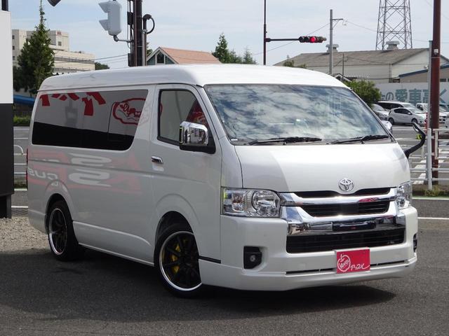 ハイエースワゴン ＧＬ　新車未登録／ＰＶＭ／アルパインＢＩＧ－Ｘ／１２インチ後席モニター／プラクラ／フルセグ／デジタルミラー／全周囲カメラ／ＴＳＳ／シートカバー／ＬＥＤヘッド＆フォグ／１８インチホイール／ローダウン／カスタム（9枚目）