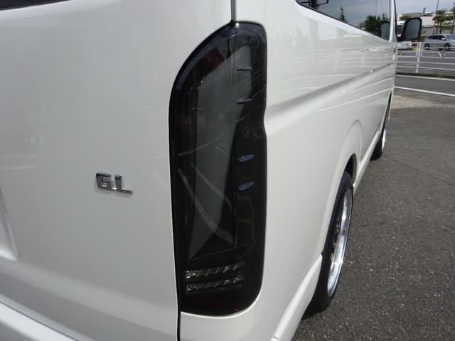 ハイエースワゴン ＧＬ　新車未登録／ＰＶＭ／アルパインＢＩＧ－Ｘ／１２インチ後席モニター／プラクラ／フルセグ／デジタルミラー／全周囲カメラ／ＴＳＳ／シートカバー／ＬＥＤヘッド＆フォグ／１８インチホイール／ローダウン／カスタム（30枚目）