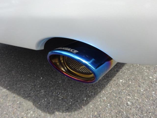 ハイエースワゴン ＧＬ　新車未登録／ＰＶＭ／アルパインＢＩＧ－Ｘ／１２インチ後席モニター／プラクラ／フルセグ／デジタルミラー／全周囲カメラ／ＴＳＳ／シートカバー／ＬＥＤヘッド＆フォグ／１８インチホイール／ローダウン／カスタム（32枚目）