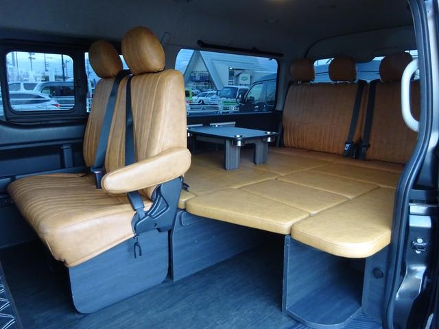 ハイエースワゴン ＧＬ　ユーザー買取車／内装架装／ベッドキット／キャンピングカー仕様／フルセグナビ／後席モニター／フリップダウンモニター／フローリング仕様／パノラミックビュ／全方位カメラ／フルフラット／ユーアイビークル足回り（40枚目）