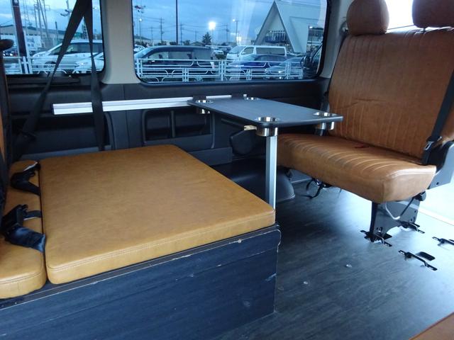 ハイエースワゴン ＧＬ　ユーザー買取車／内装架装／ベッドキット／キャンピングカー仕様／フルセグナビ／後席モニター／フリップダウンモニター／フローリング仕様／パノラミックビュ／全方位カメラ／フルフラット／ユーアイビークル足回り（53枚目）