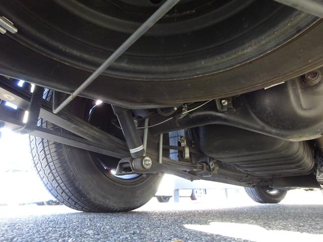 ハイエースバン スーパーGL ダークプライムII Essexフロントデュフィーザー/フルフラット/ルームキャリア/フルセグナビ/バックカメラ/ETC/LEDヘッドライト/ETC/スマートキー/プッシュスタート/社外AW16インチ/トーヨータイヤ(22枚目)