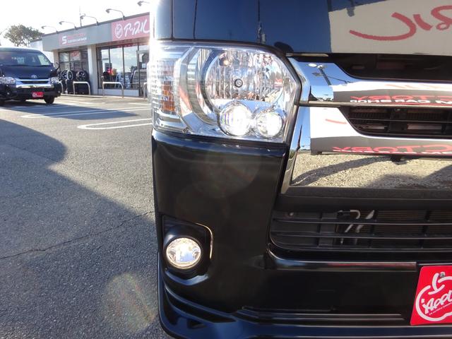 ハイエースバン スーパーGL ダークプライムII Essexフロントデュフィーザー/フルフラット/ルームキャリア/フルセグナビ/バックカメラ/ETC/LEDヘッドライト/ETC/スマートキー/プッシュスタート/社外AW16インチ/トーヨータイヤ(28枚目)