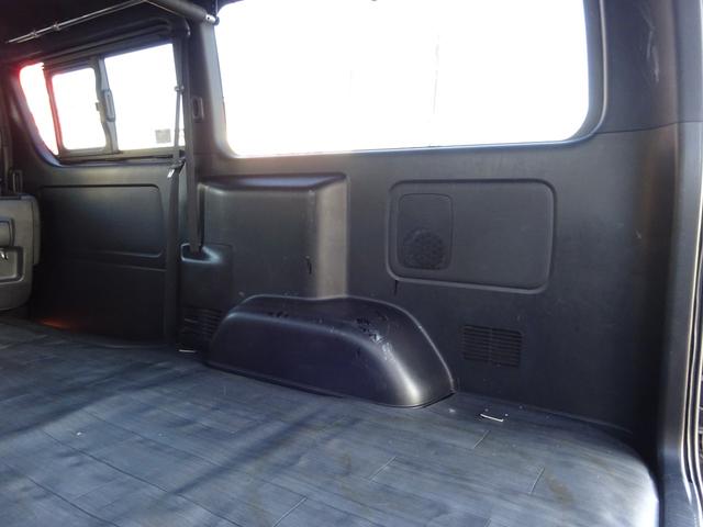 ハイエースバン スーパーGL ダークプライムII Essexフロントデュフィーザー/フルフラット/ルームキャリア/フルセグナビ/バックカメラ/ETC/LEDヘッドライト/ETC/スマートキー/プッシュスタート/社外AW16インチ/トーヨータイヤ(42枚目)