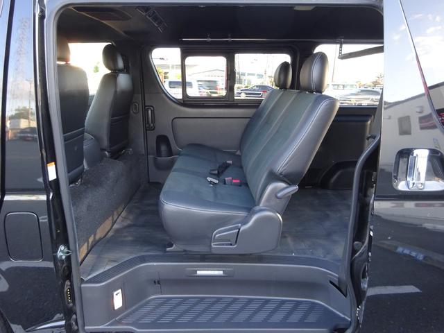 ハイエースバン スーパーGL ダークプライムII Essexフロントデュフィーザー/フルフラット/ルームキャリア/フルセグナビ/バックカメラ/ETC/LEDヘッドライト/ETC/スマートキー/プッシュスタート/社外AW16インチ/トーヨータイヤ(45枚目)