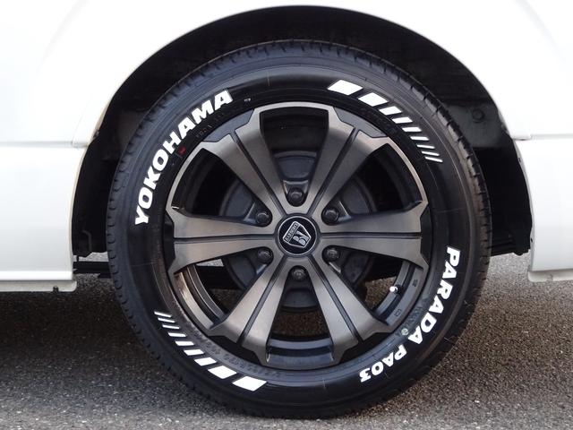 ハイエースワゴン GL ユーザー買取車/ワンオーナー車/Flex使用フルフラットシート/3列目ベンチシート/フローリング施工/フロントリップ/ローダウン/社外17インチAWナスカーホワイトレター/ナビ/フリップダウンモニター(31枚目)