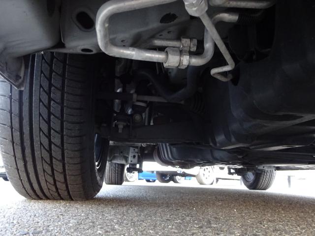 ハイエースワゴン GL ユーザー買取車/ワンオーナー車/Flex使用フルフラットシート/3列目ベンチシート/フローリング施工/フロントリップ/ローダウン/社外17インチAWナスカーホワイトレター/ナビ/フリップダウンモニター(34枚目)