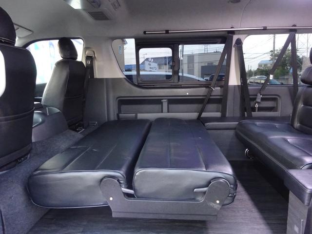 ハイエースワゴン GL ユーザー買取車/ワンオーナー車/Flex使用フルフラットシート/3列目ベンチシート/フローリング施工/フロントリップ/ローダウン/社外17インチAWナスカーホワイトレター/ナビ/フリップダウンモニター(40枚目)
