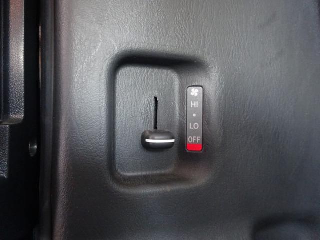 ハイエースバン ロングＤＸ　ＭＴ車／Ｓ－ＧＬ仕様／マニュアル車／（62枚目）