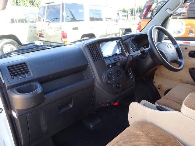 タウンエースバン ＧＬ　Ｌｕａｎａオリジナル架装／５人乗り４ナンバー車／キャンピングカー仕様／ベッドキット／テーブル／コーデュロイシートカバー／フルフラット／ウッドパネル／内装架装／ツートンカラー／フォグランプ／フルセグナビ（40枚目）