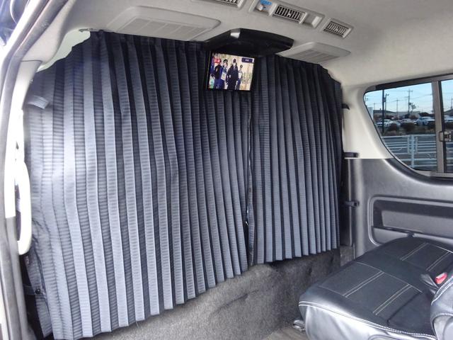 ハイエースワゴン ＧＬ　Ｒｅｎｏｃａコーストライン／角目４灯／パワースライドドア／アルパインＢＩＧ－Ｘ１１インチフルセグナビ／後席モニター／マッドブラック全塗装／４ＷＤ車／３ナンバー１０人乗り乗用／車検整備付／１７インチＡＷ（73枚目）