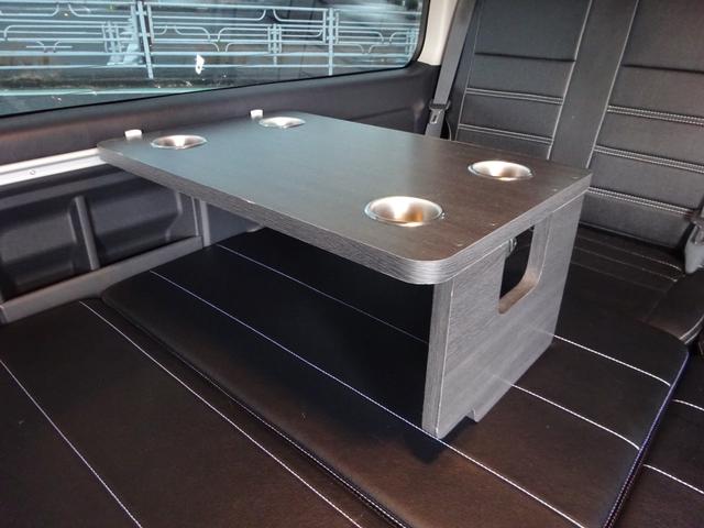 ハイエースワゴン GL FLEX内装架装Ver1/ワンオーナー車/フルフラットベッド/床フローリング加工/脱着式テーブル/パノラミックビューモニター/全方位カメラ/フルセグナビ/ETC/デジタルインナーミラー/17インチAW(57枚目)