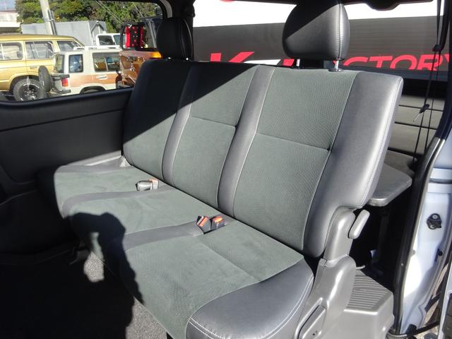 ハイエースバン スーパーGL ダークプライムII ワンオーナー車/4WD車/後席モニター/フローティングナビ/バックカメラ/ETC/ベッドキット4分割式/両側パワースライドドア/クルーズコントロール/クインテリジェントリアランスソナー/100V電源/(9枚目)