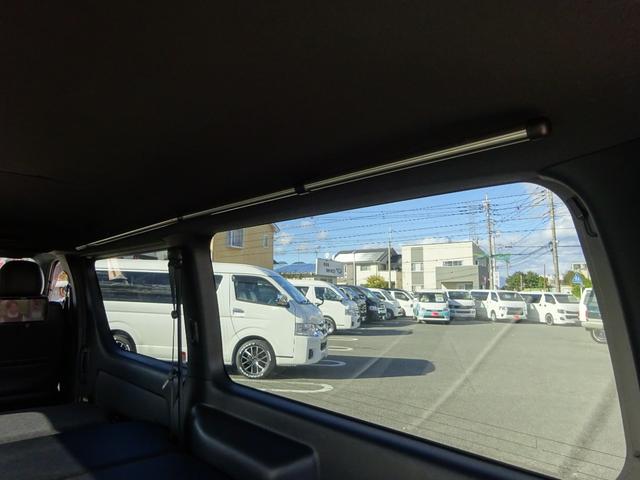 ハイエースバン スーパーGL ダークプライムII ワンオーナー車/4WD車/後席モニター/フローティングナビ/バックカメラ/ETC/ベッドキット4分割式/両側パワースライドドア/クルーズコントロール/クインテリジェントリアランスソナー/100V電源/(16枚目)