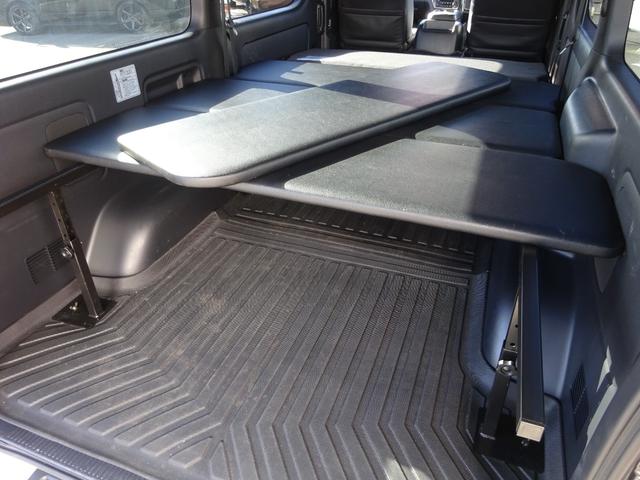 ハイエースバン スーパーGL ダークプライムII ワンオーナー車/4WD車/後席モニター/フローティングナビ/バックカメラ/ETC/ベッドキット4分割式/両側パワースライドドア/クルーズコントロール/クインテリジェントリアランスソナー/100V電源/(17枚目)