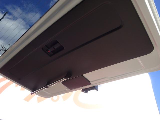 ハイエースバン スーパーGL ダークプライムII ワンオーナー車/4WD車/後席モニター/フローティングナビ/バックカメラ/ETC/ベッドキット4分割式/両側パワースライドドア/クルーズコントロール/クインテリジェントリアランスソナー/100V電源/(21枚目)