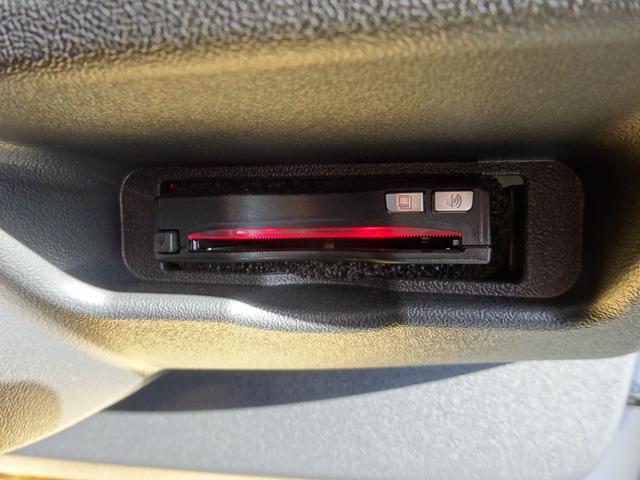 ハイエースバン スーパーGL ダークプライムII ワンオーナー車/4WD車/後席モニター/フローティングナビ/バックカメラ/ETC/ベッドキット4分割式/両側パワースライドドア/クルーズコントロール/クインテリジェントリアランスソナー/100V電源/(61枚目)