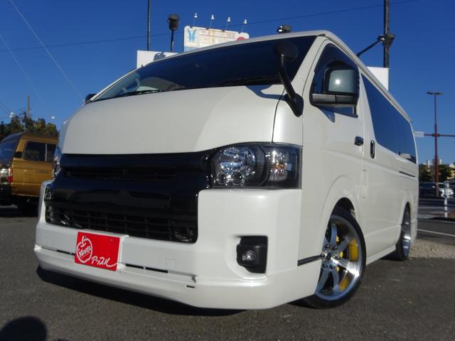 ハイエースワゴン ＧＬ　内装架装／ベッドキット／床フローリング加工／７型フェイス／ＳＤフルセグナビ／後席モニター／ＥＴＣ／パワースライドドア／コンビハンドル／シートカバー／１９インチＡＷ／フルエアロ／インナーブラックライト／（7枚目）