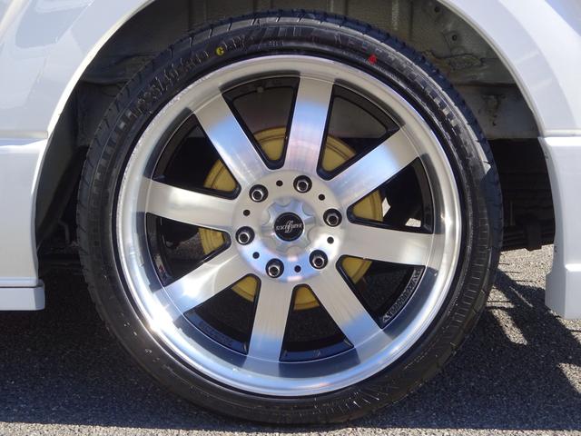 ハイエースワゴン ＧＬ　内装架装／ベッドキット／床フローリング加工／７型フェイス／ＳＤフルセグナビ／後席モニター／ＥＴＣ／パワースライドドア／コンビハンドル／シートカバー／１９インチＡＷ／フルエアロ／インナーブラックライト／（20枚目）