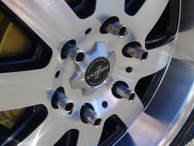 ハイエースワゴン ＧＬ　内装架装／ベッドキット／床フローリング加工／７型フェイス／ＳＤフルセグナビ／後席モニター／ＥＴＣ／パワースライドドア／コンビハンドル／シートカバー／１９インチＡＷ／フルエアロ／インナーブラックライト／（21枚目）