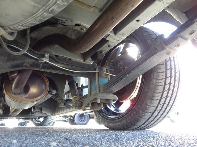 ハイエースワゴン ＧＬ　内装架装／ベッドキット／床フローリング加工／７型フェイス／ＳＤフルセグナビ／後席モニター／ＥＴＣ／パワースライドドア／コンビハンドル／シートカバー／１９インチＡＷ／フルエアロ／インナーブラックライト／（25枚目）