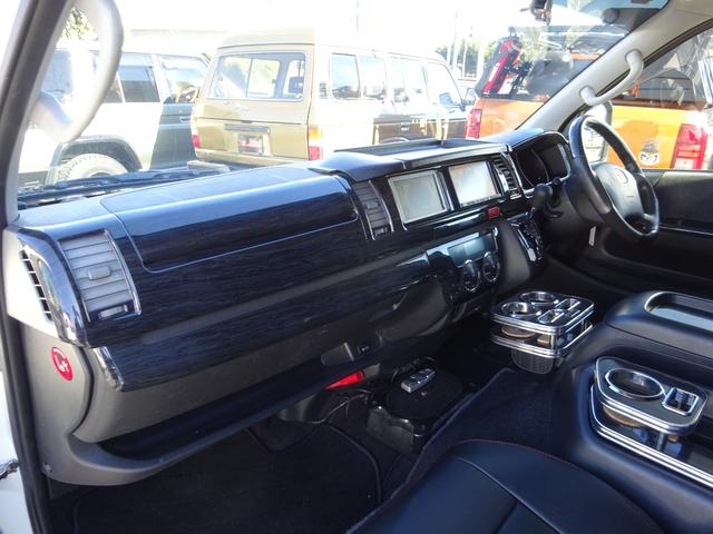 ハイエースワゴン ＧＬ　内装架装／ベッドキット／床フローリング加工／７型フェイス／ＳＤフルセグナビ／後席モニター／ＥＴＣ／パワースライドドア／コンビハンドル／シートカバー／１９インチＡＷ／フルエアロ／インナーブラックライト／（45枚目）