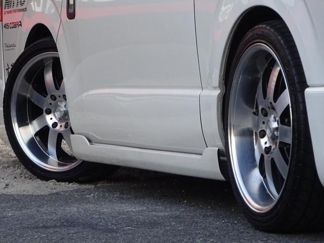 ハイエースワゴン GL ユーザー買取車/ジョーカーデザインフルエアロ/ALPINE BICX/ヴァレンティーヘッドライト/ヴァレンティーLEDテールランプ/ルーフスポイラー/社外ホイール17インチ/フルカスタム(40枚目)