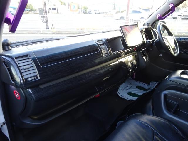 ハイエースワゴン GL ユーザー買取車/ジョーカーデザインフルエアロ/ALPINE BICX/ヴァレンティーヘッドライト/ヴァレンティーLEDテールランプ/ルーフスポイラー/社外ホイール17インチ/フルカスタム(50枚目)