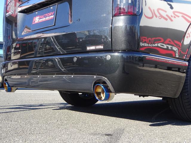 ハイエースバン スーパーGL ダークプライム ワンオーナー車/415コブラフルエアロ/バッドフェイスボンネット/415コブラバッドテール/415コブラバッドラッカー17インチナスカー/スライドレール付後部座席/ベッドキット/両側パワースライドドア(39枚目)