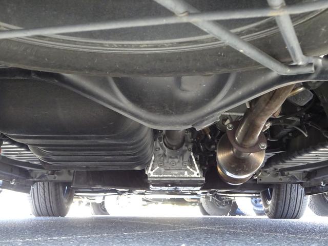 ハイエースバン スーパーGL ダークプライム ワンオーナー車/415コブラフルエアロ/バッドフェイスボンネット/415コブラバッドテール/415コブラバッドラッカー17インチナスカー/スライドレール付後部座席/ベッドキット/両側パワースライドドア(43枚目)