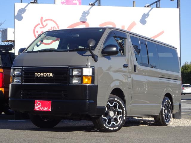 ハイエースバン ロングスーパーGL Renocaコーストライン/角目4灯/新品タイヤ/ベッドキット/ブラウン内装/16インチAW/ナスカータイヤ/フルセグナビ/バックカメラ/コンビハンドル/シートカバーブラウン/タイミングベルト交換済み(5枚目)