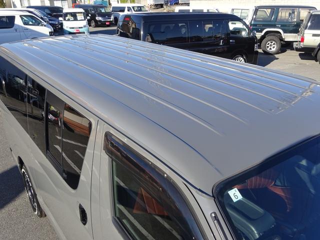 ハイエースバン ロングスーパーGL Renocaコーストライン/角目4灯/新品タイヤ/ベッドキット/ブラウン内装/16インチAW/ナスカータイヤ/フルセグナビ/バックカメラ/コンビハンドル/シートカバーブラウン/タイミングベルト交換済み(17枚目)