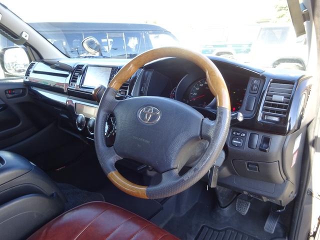 ハイエースバン ロングスーパーGL Renocaコーストライン/角目4灯/新品タイヤ/ベッドキット/ブラウン内装/16インチAW/ナスカータイヤ/フルセグナビ/バックカメラ/コンビハンドル/シートカバーブラウン/タイミングベルト交換済み(28枚目)