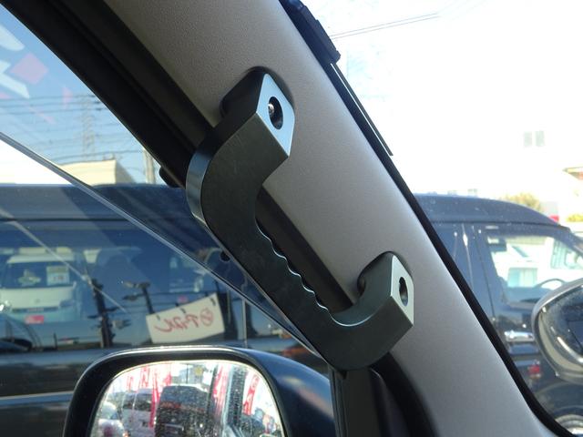 ハイエースバン ロングスーパーGL Renocaコーストライン/角目4灯/新品タイヤ/ベッドキット/ブラウン内装/16インチAW/ナスカータイヤ/フルセグナビ/バックカメラ/コンビハンドル/シートカバーブラウン/タイミングベルト交換済み(40枚目)