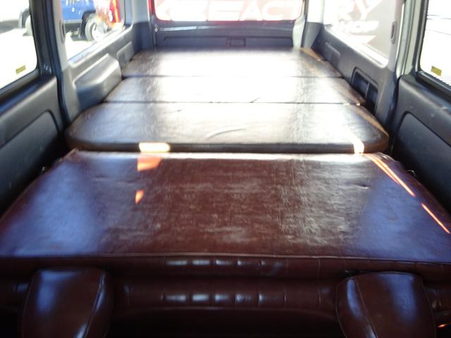 ハイエースバン ロングスーパーGL Renocaコーストライン/角目4灯/新品タイヤ/ベッドキット/ブラウン内装/16インチAW/ナスカータイヤ/フルセグナビ/バックカメラ/コンビハンドル/シートカバーブラウン/タイミングベルト交換済み(51枚目)