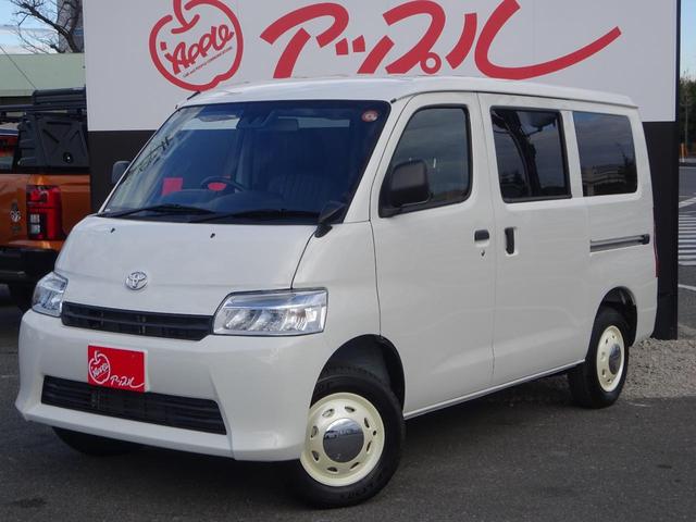 タウンエースバン ＧＬ　新車／フルセグナビ／後席モニター／ベッドキット／テーブル／新品シートカバーＢＫ／ナビＢｌｕｅｔｏｏｔｈ対応／ＬＥＤヘッドライト／バックカメラ／ＣＤ・ＤＶＤ再生／床パネル／キャンピングカー仕様／ＥＴＣ／（16枚目）