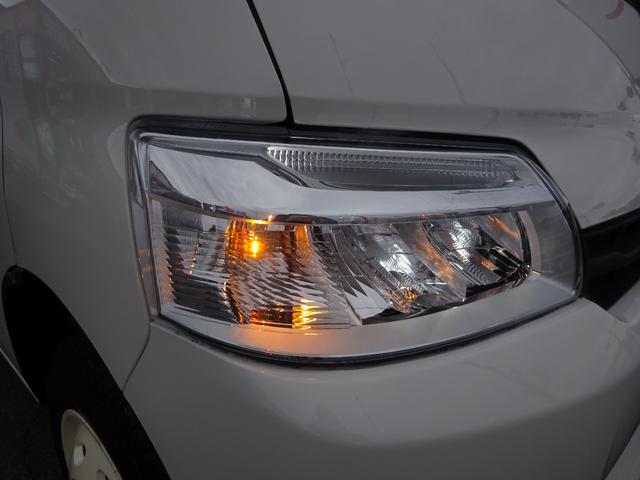 タウンエースバン ＧＬ　新車／フルセグナビ／後席モニター／ベッドキット／テーブル／新品シートカバーＢＫ／ナビＢｌｕｅｔｏｏｔｈ対応／ＬＥＤヘッドライト／バックカメラ／ＣＤ・ＤＶＤ再生／床パネル／キャンピングカー仕様／ＥＴＣ／（27枚目）