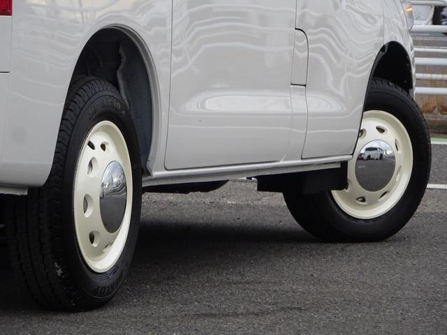 タウンエースバン ＧＬ　新車／フルセグナビ／後席モニター／ベッドキット／テーブル／新品シートカバーＢＫ／ナビＢｌｕｅｔｏｏｔｈ対応／ＬＥＤヘッドライト／バックカメラ／ＣＤ・ＤＶＤ再生／床パネル／キャンピングカー仕様／ＥＴＣ／（33枚目）