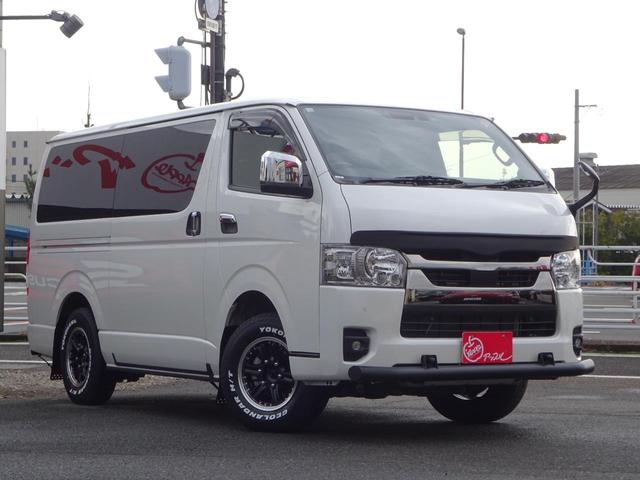 ハイエースバン スーパーＧＬ　ダークプライムＩＩ　ワンオーナー車／４ＷＤ車／新品タイヤ／フローティングナビ／ユーアイビークル前後強化スタビライザー／ツイーター／サブウーファーバックカメラ／ＥＴＣ／ベッドキット４分割式／両側パワースライドドア／１００Ｖ（9枚目）