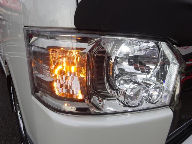 ハイエースバン スーパーＧＬ　ダークプライムＩＩ　ワンオーナー車／４ＷＤ車／新品タイヤ／フローティングナビ／ユーアイビークル前後強化スタビライザー／ツイーター／サブウーファーバックカメラ／ＥＴＣ／ベッドキット４分割式／両側パワースライドドア／１００Ｖ（73枚目）