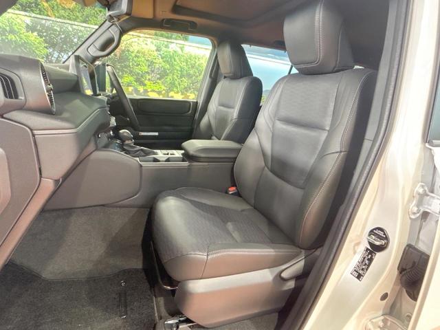 ランドクルーザー２５０ ＶＸ　禁煙車　サンルーフ　１２型ナビ　全周囲カメラ　レーダークルーズ　ＪＢＬ　ブラインドスポットモニター　デジタルインナーミラー　クリアランスソナー　純正１８インチＡＷ　ＬＥＤヘッド　ＥＴＣ（37枚目）