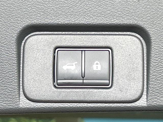 エクストレイル Ｇ　禁煙　１２．３型ディスプレイオーディオ　全周囲カメラ　プロパイロット　デジタルインナーミラー　ヘッドアップディスプレイ　ＡＣ１００Ｖ　ブラインドスポットモニター　シートヒーター　ステアリングヒーター（5枚目）
